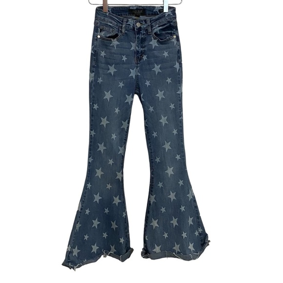 JUDY BLUE - SZ. 0 / 24 - SUPER FLARE FIT - BELL BOTTOM DISTRESSED STAR - B7 - Picture 2 of 15
